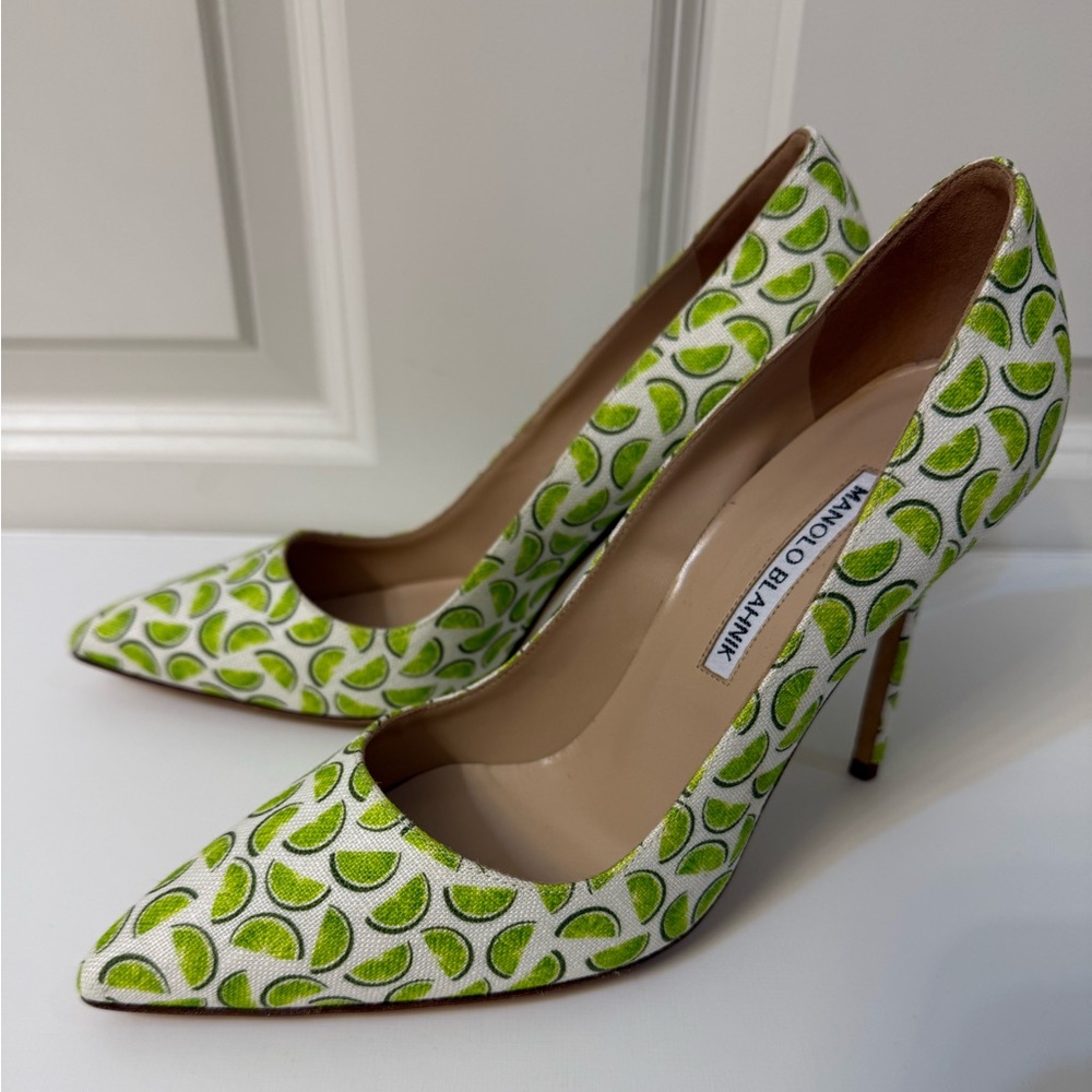 Manolo Blahnik Linen Lime Printed BB Pumps NWOB size 37